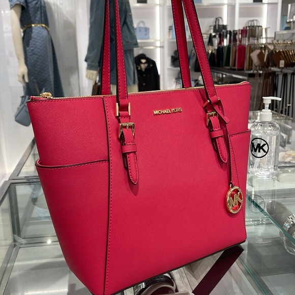 MICHAEL KORS
Charlotte Large Saffiano Leather Top-Zip Tote Bag
Electric Pink
NWT - Picture 3 of 16